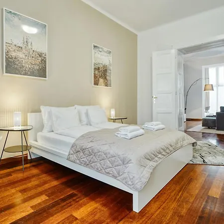 Apartman Irundo Downtown Apartments *