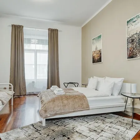 Irundo Downtown Apartments *