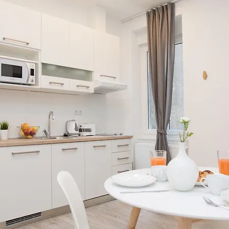 Irundo Downtown Apartments Apartman *